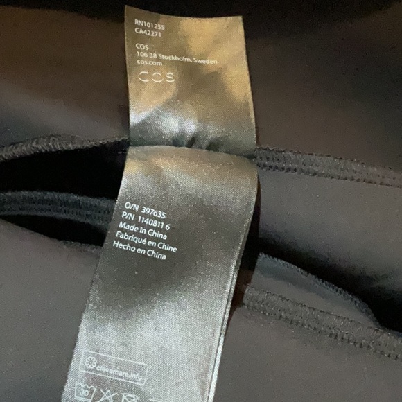 COS ~STRUCTURED WAISTED TOP (NWT) - Picture 13 of 13